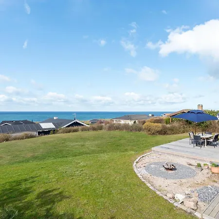 Holiday home Awesome In With Wifi